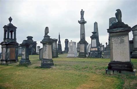 Glasgow Necropolis Monuments, Statues - design