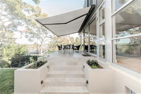 Everything You Need To Know About Retractable Awnings - Helioscreen Awnings, Retractable Roofing ...