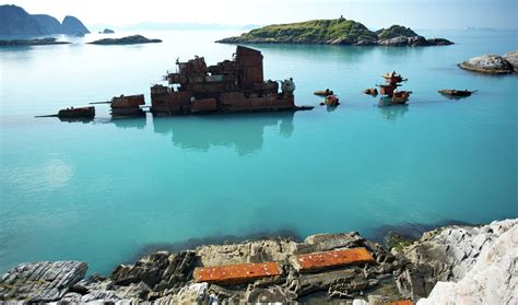 [1440 x 850] Soviet Cruiser Murmansk - Ran aground off the coast of Norway in 1994 while en ...