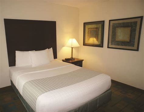 La Quinta Inn & Suites by Wyndham Boston Somerville Somerville, Massachusetts, US - Reservations.com