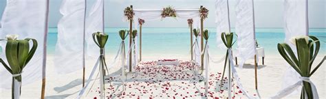 Maldives Wedding Resorts: The 6 Best Packages & Venues