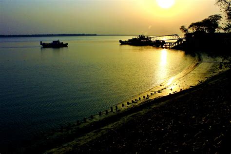 The Sun sets,river Ganga, West Bengal ,India. - PixaHive