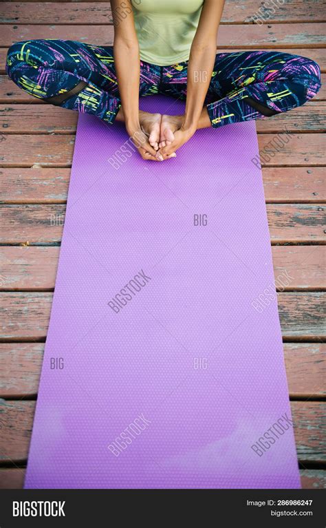 Black Lady Doing Yoga Image & Photo (Free Trial) | Bigstock