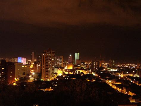 Vista nocturna de Cali | Cali, Valle del Cauca, Colombia (fo… | Flickr
