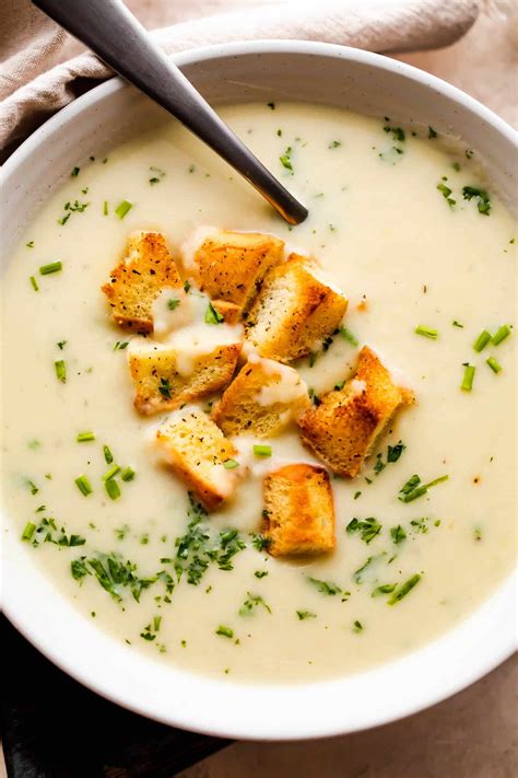 Creamy Leek and Potato Soup | Easy Weeknight Recipes