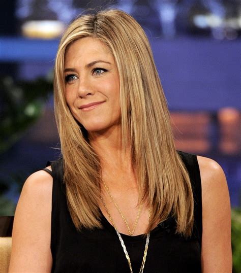 Jen Aniston on Leno- side view of great layers | Jennifer aniston hair, Angled hair, Long hair ...