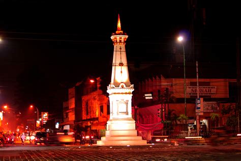 Tugu Jogja, Landmark of Yogyakarta - Vacation of Tourism