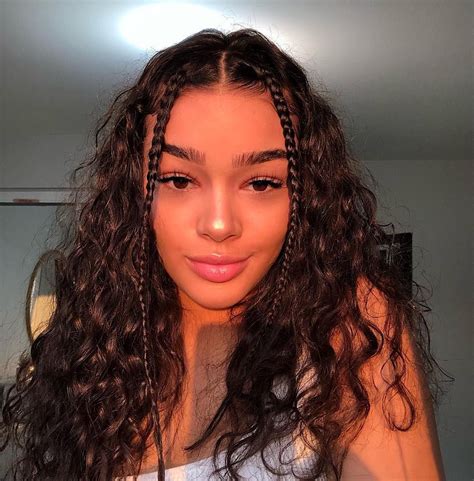 Alexis Carrington on Instagram: “no filter just sun” | Curly hair styles, Cute curly hairstyles ...