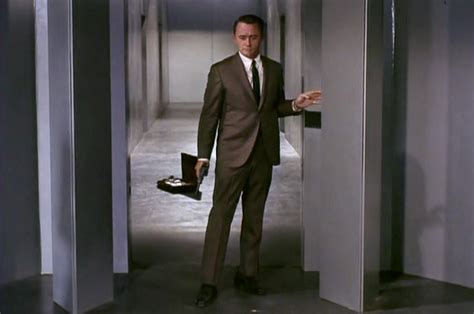 Napoleon Solo's First Suit—1960s American Style – Bond Suits