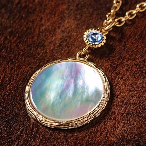 Mother Of Pearl Moonglow Necklace | Skyjo