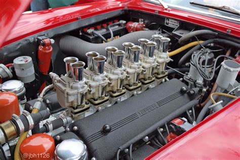 Ferrari 250 GTO engine detail (1200x800) : r/carporn