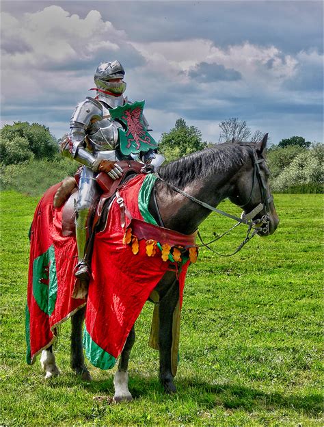 Knight on horseback #2 | Part of the medieval re-anactment o… | Flickr