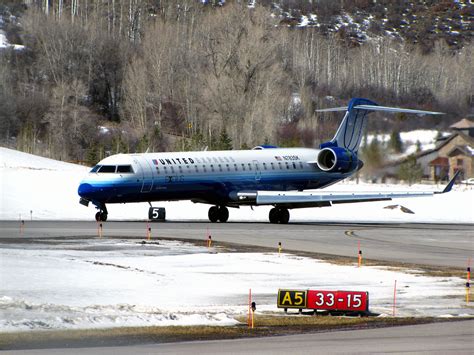 Bombardier CRJ700LR - FlyRadius