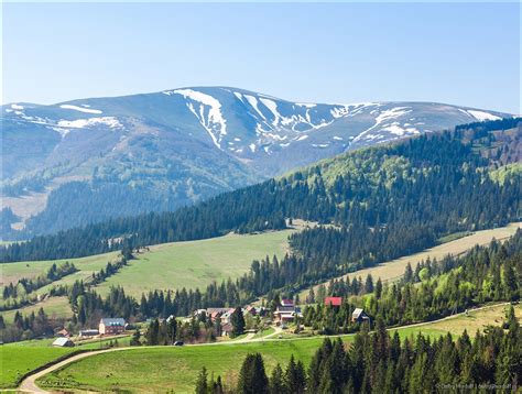 Beautiful sceneries of Zakarpattia · Ukraine travel blog