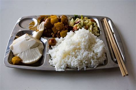 15 School Lunches Around The World Including France, Finland & USA