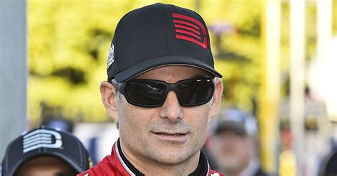 Jeff Gordon wins pole for NASCAR season finale at Homestead