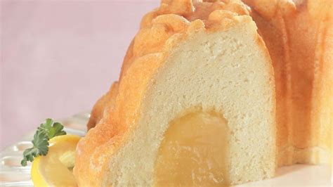 Lemon Cake with Lemon Curd Filling Recipe - BettyCrocker.com