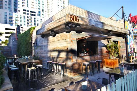 6 Must Visit Bars in Downtown Las Vegas