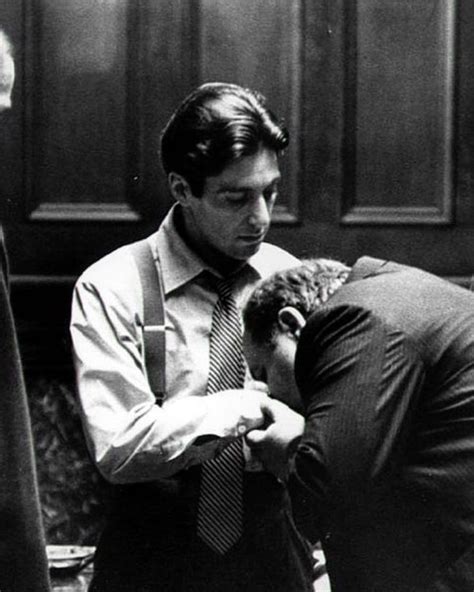 “Don Corleone...” #TheGodfather (1972) | Don corleone, Cartazes de filmes clássicos, Poderoso chefão