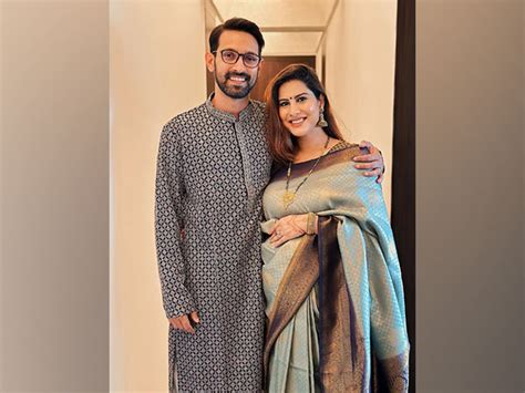 Vikrant Massey's wife Sheetal Thakur shares glimpse of their second marriage anniversary celebration