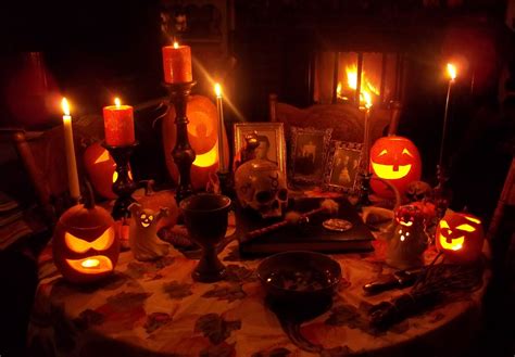 The Parsimonious Pagans: Samhain Altar 2011