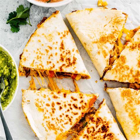 Easy Chicken Quesadillas - Easy Chicken Recipes