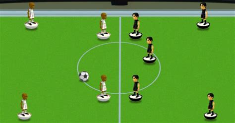 FLICKING SOCCER GAME Play online free on Gombis