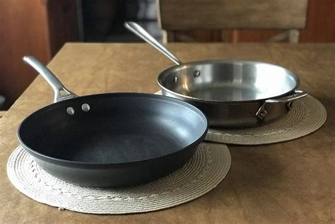 Stainless Steel vs. Non-Stick Cookware (In-Depth Comparison) - Prudent ...