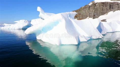 Antarctica, Antarctic Ocean, Icebergs, Drone View, South Pole, Amazing ...