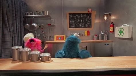 Sesame Street: Cookie Monster's Foodie Truck- Maple Syrup - YouTube