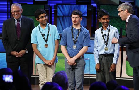 Texas 8th grader named champ of National Geographic Bee - CBS News