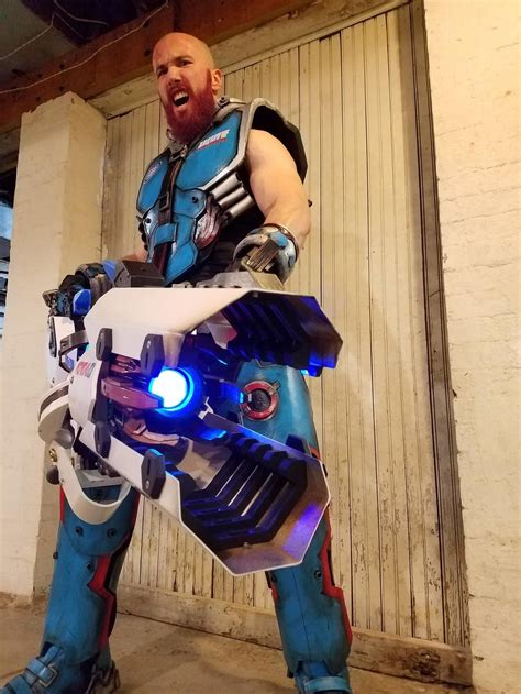 Test run of Zarya (Overwatch) Genderbend Cosplay (minus tattoo) - Imgur