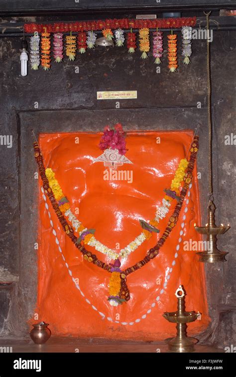 Girijatmaj Ashtavinayak Temple idol, Ganesha Temple, Ganesa Lena ...