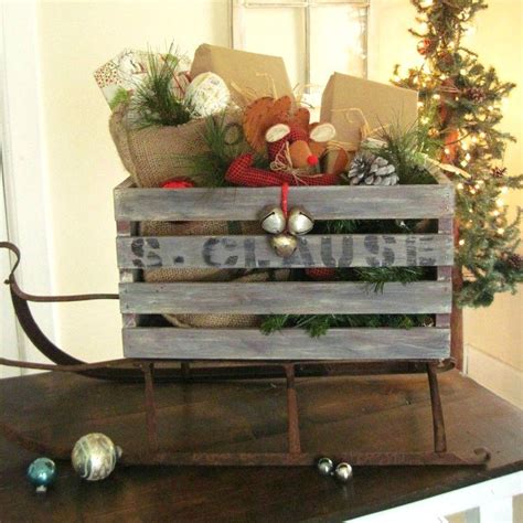 9 Gorgeous Ways to Use a Plain Wooden Crate for Christmas | Hometalk