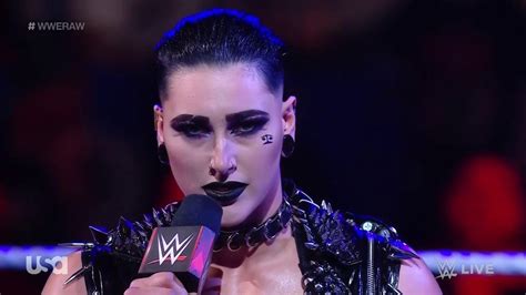 Pin by Caitlin Davies on rhea ripley in 2022 | Wwe female wrestlers ...