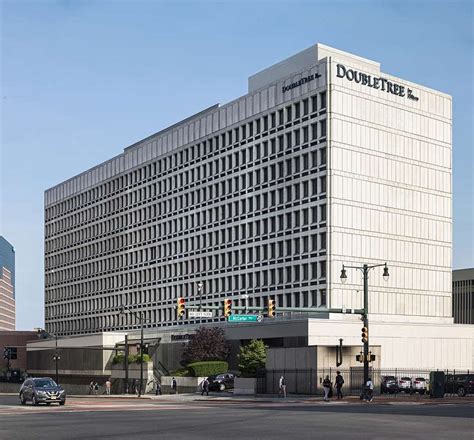 DOUBLETREE BY HILTON NEWARK PENN STATION (Newark, NJ) - foto's, reviews ...