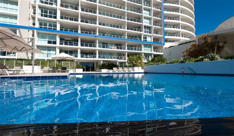 Kirra Surf Apartments - SPECIAL: 10% OFF KIRRA SURF BEST RATE - Senior Stays