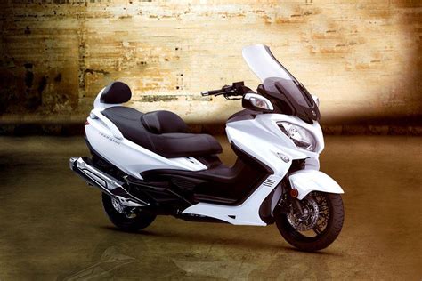 Suzuki Burgman 650 2024 Images, See Suzuki Burgman 650 2024 Photos in ...