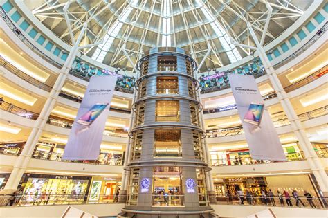 Suria KLCC: Best Shopping Mall in Kuala Lumpur | Travelvui