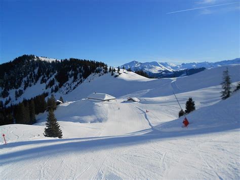 Gstaad photos | Ski resort Switzerland