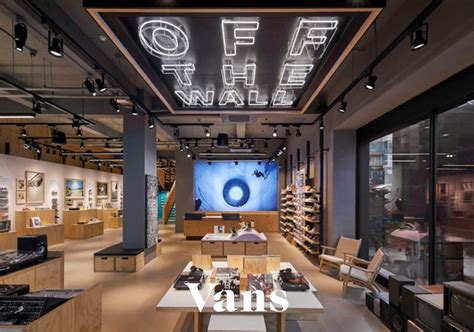 VANS CHOUCHOUTE LE MARCHE CORÉEN - RETAIL TOUR SEOUL