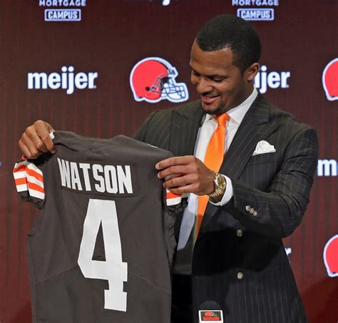 As Cleveland Browns introduce Deshaun Watson, the QB defends himself ...