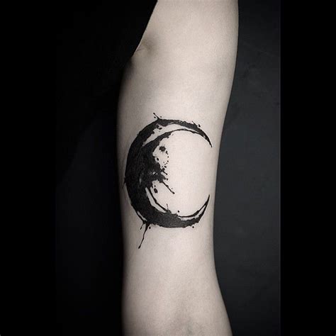 Carpet Bombing Ink on Instagram: “Moon . #coveruptattoo #coverup ...