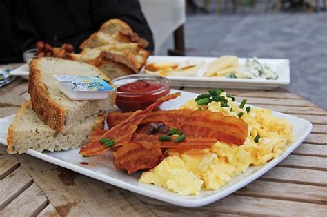 Orlando Breakfast Restaurants: Top 7 Spots to Start the Day