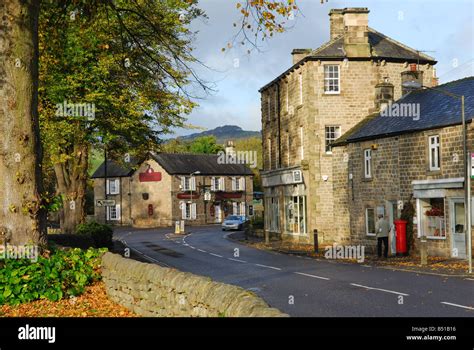 Baslow Village Derbyshire Stock Photo - Alamy