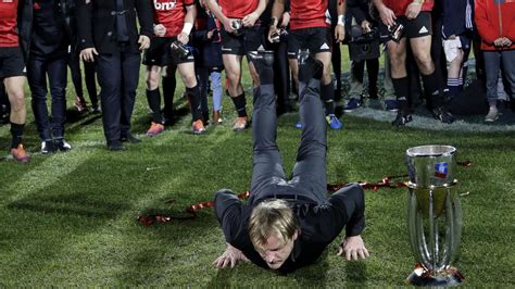 Scott Robertson breakdance video: Crusaders coach highlights | Fox Sports