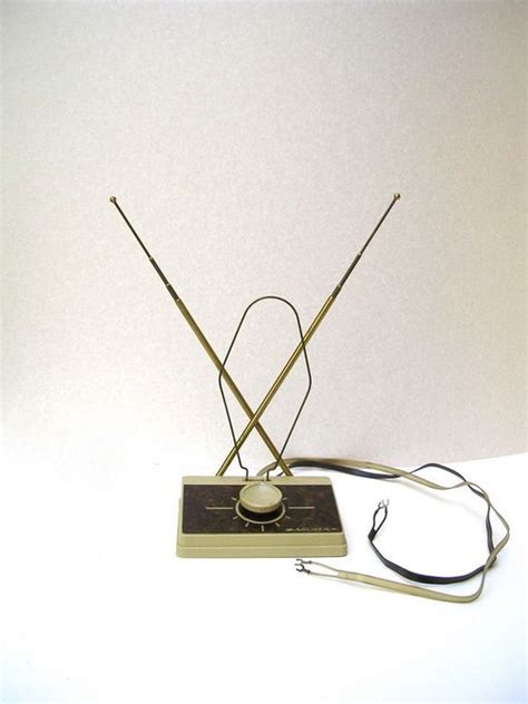 Vintage TV Antenna, Rabbit Ears | Childhood memories, Vintage memory, Vintage tv