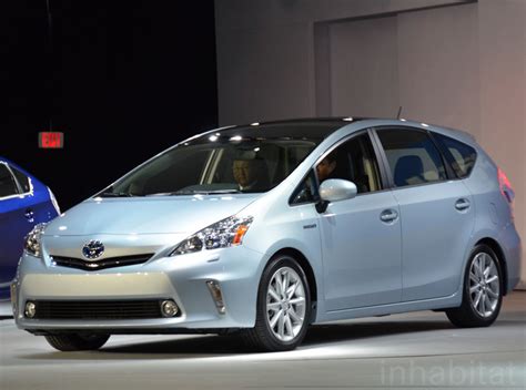 Toyota Prius Alpha Orders 8 Times Higher Than Expected Demand ...