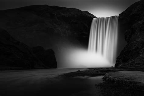 Epic, the Skógafoss waterfall in black & white - NiO Photography