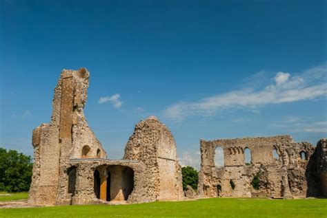 Sherborne Castle | History, Photos & Visiting Information